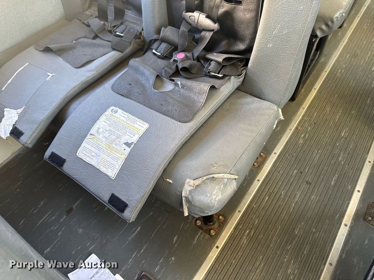 image for item DT0626 2013 IC PB10500 school bus