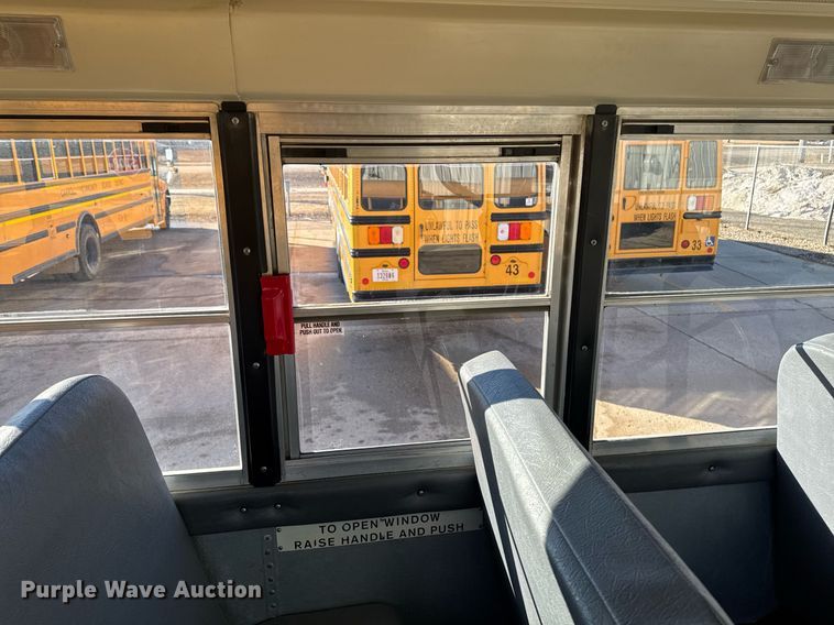 image for item DT0626 2013 IC PB10500 school bus