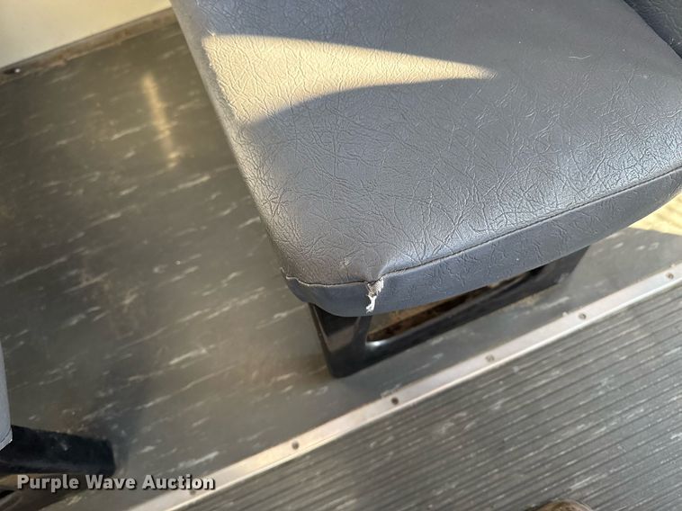 image for item DT0626 2013 IC PB10500 school bus