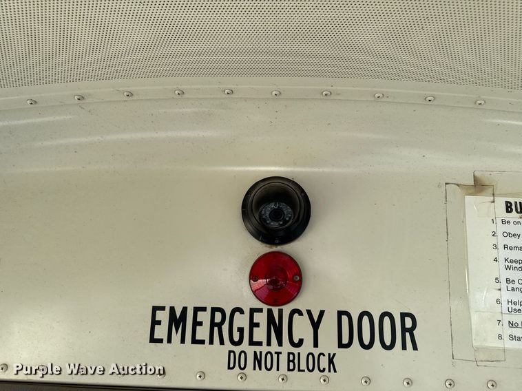 image for item DT0626 2013 IC PB10500 school bus