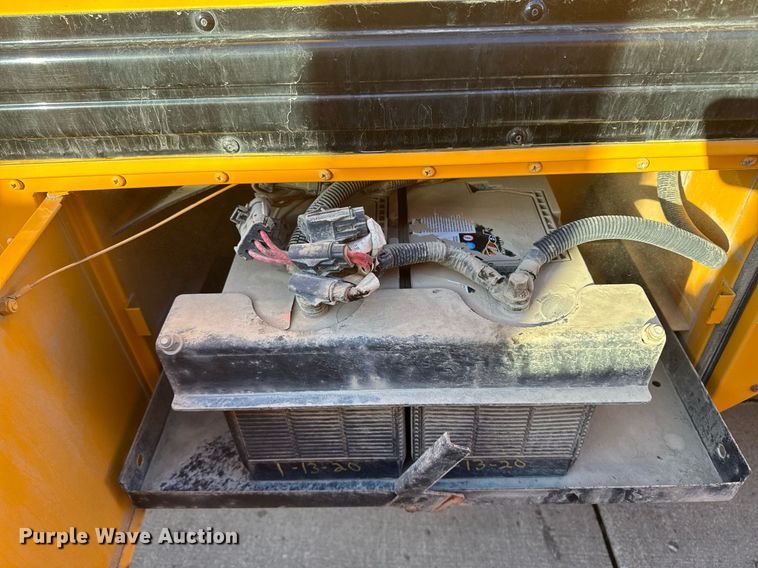 image for item DT0626 2013 IC PB10500 school bus