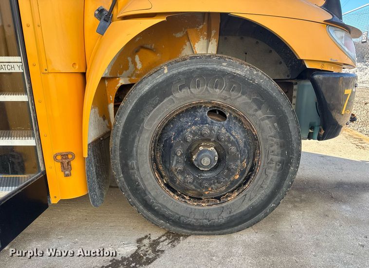 image for item DT0626 2013 IC PB10500 school bus