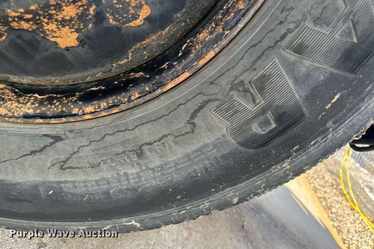 image for item DT0626 2013 IC PB10500 school bus