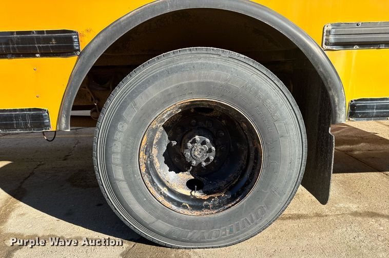 image for item DT0626 2013 IC PB10500 school bus