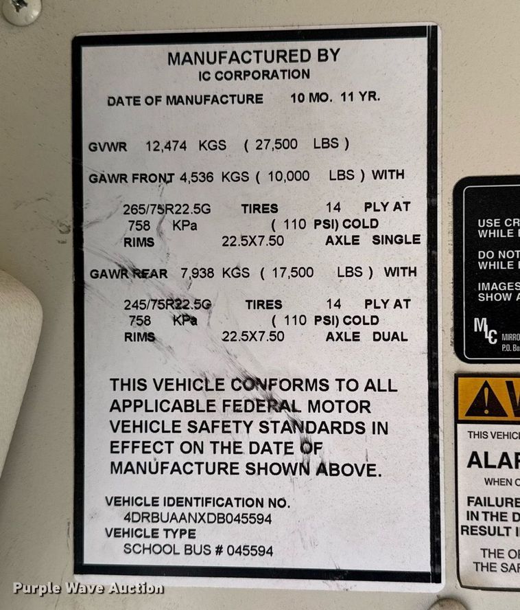 image for item DT0626 2013 IC PB10500 school bus