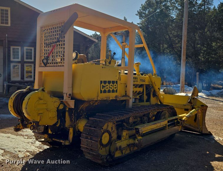 image for item DT7051 1970 Case 1150 dozer