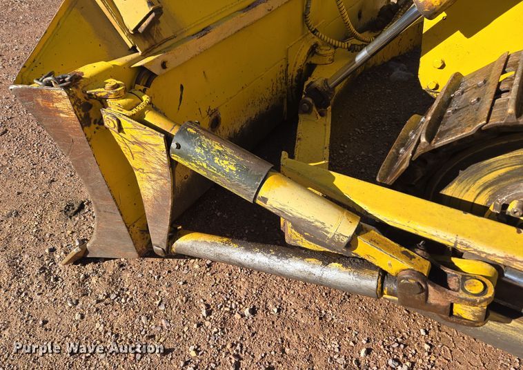 image for item DT7051 1970 Case 1150 dozer