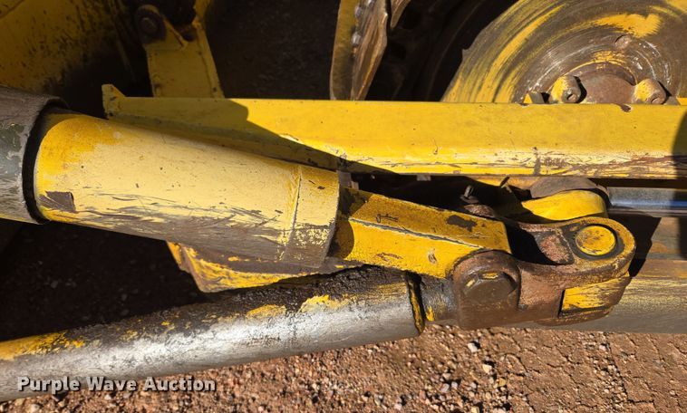 image for item DT7051 1970 Case 1150 dozer