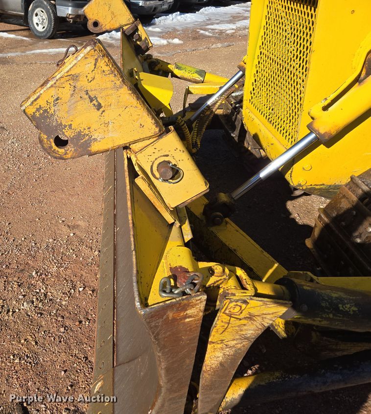 image for item DT7051 1970 Case 1150 dozer
