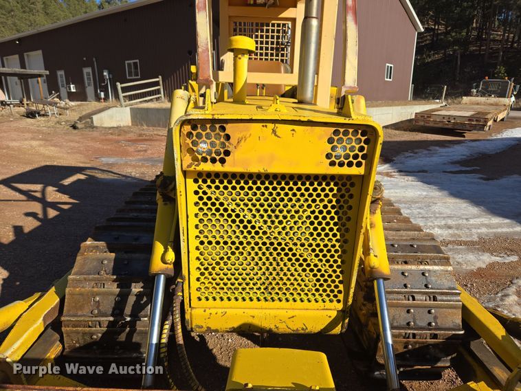 image for item DT7051 1970 Case 1150 dozer