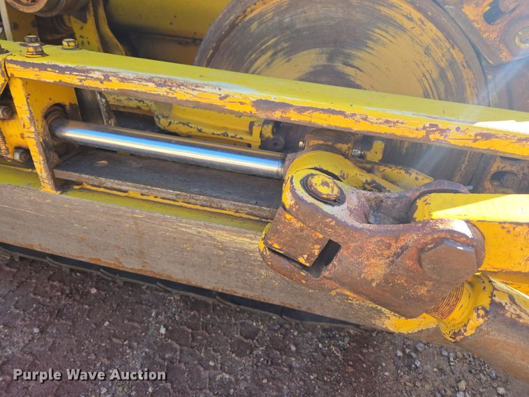 image for item DT7051 1970 Case 1150 dozer