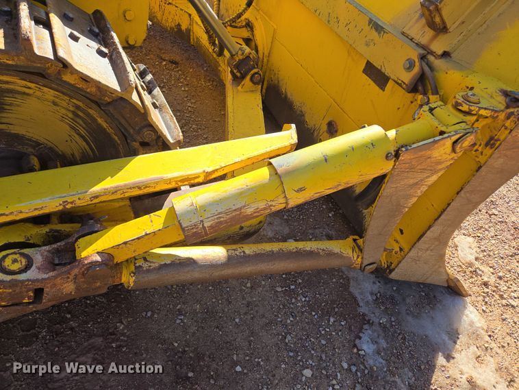 image for item DT7051 1970 Case 1150 dozer