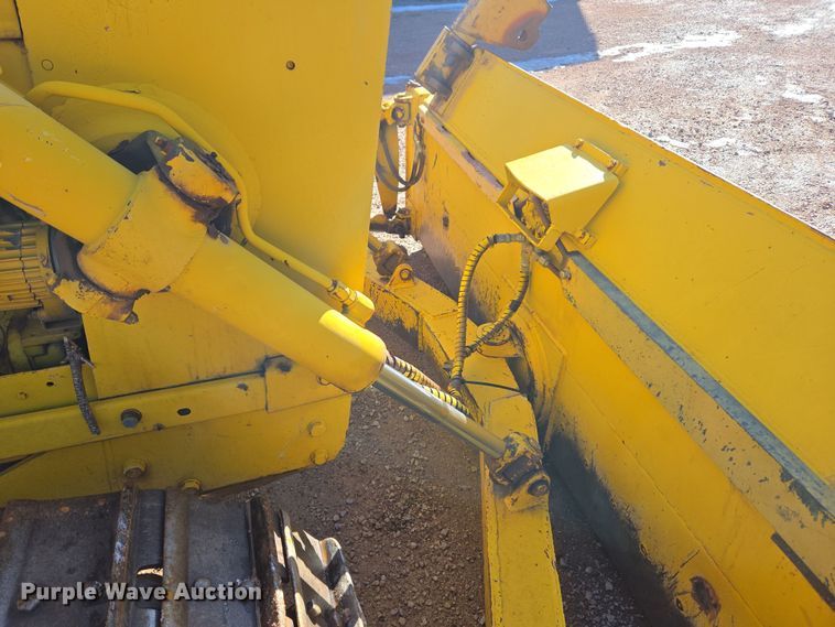 image for item DT7051 1970 Case 1150 dozer