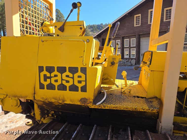 image for item DT7051 1970 Case 1150 dozer