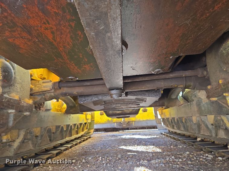 image for item DT7051 1970 Case 1150 dozer