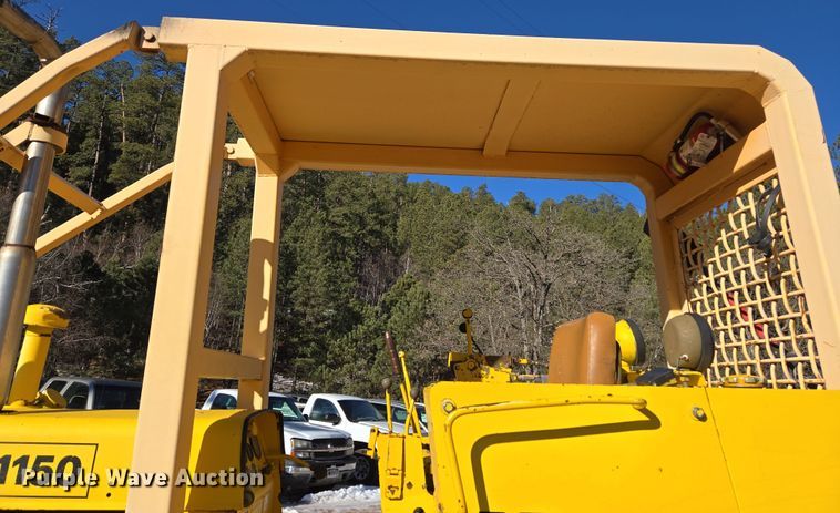 image for item DT7051 1970 Case 1150 dozer