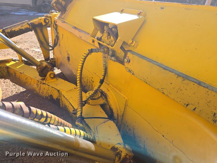 image for item DT7051 1970 Case 1150 dozer