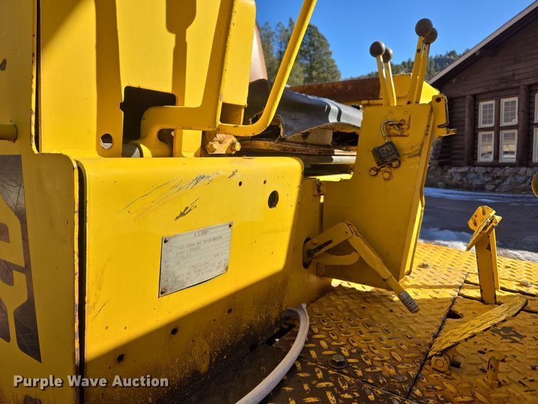 image for item DT7051 1970 Case 1150 dozer