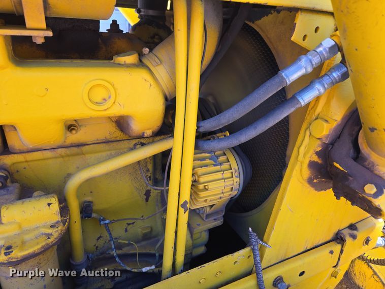 image for item DT7051 1970 Case 1150 dozer