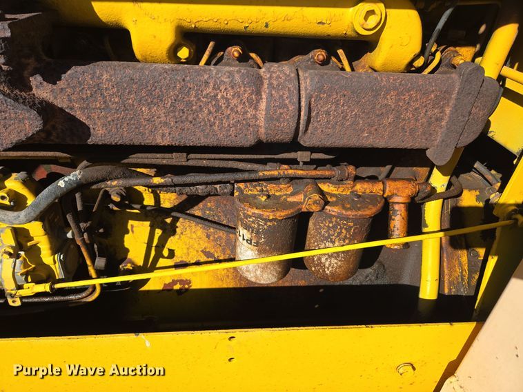image for item DT7051 1970 Case 1150 dozer