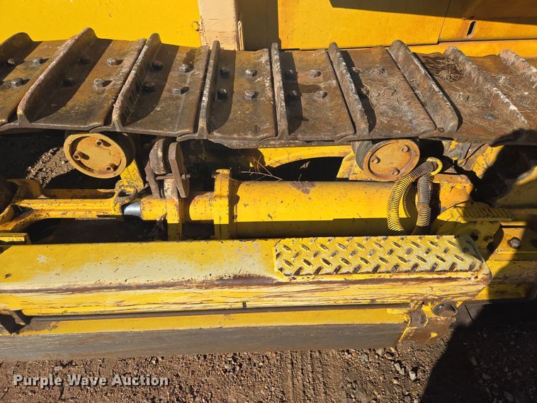 image for item DT7051 1970 Case 1150 dozer