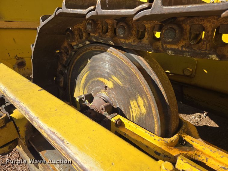 image for item DT7051 1970 Case 1150 dozer