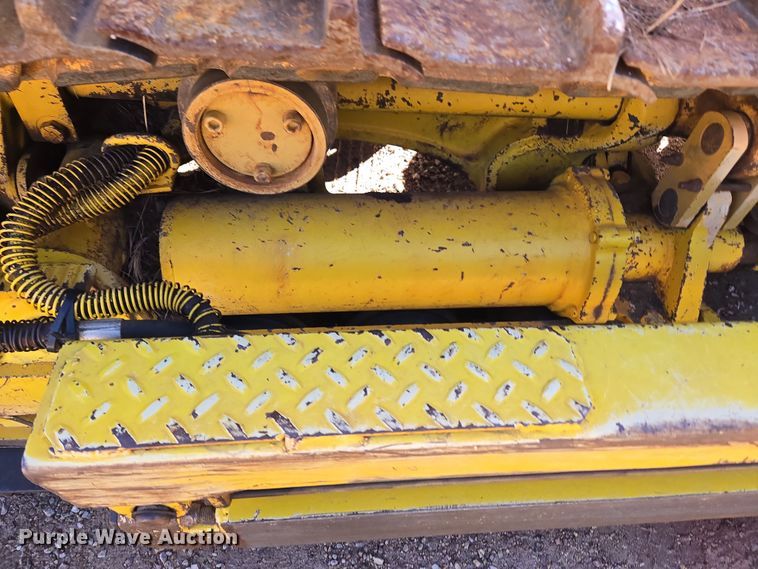 image for item DT7051 1970 Case 1150 dozer