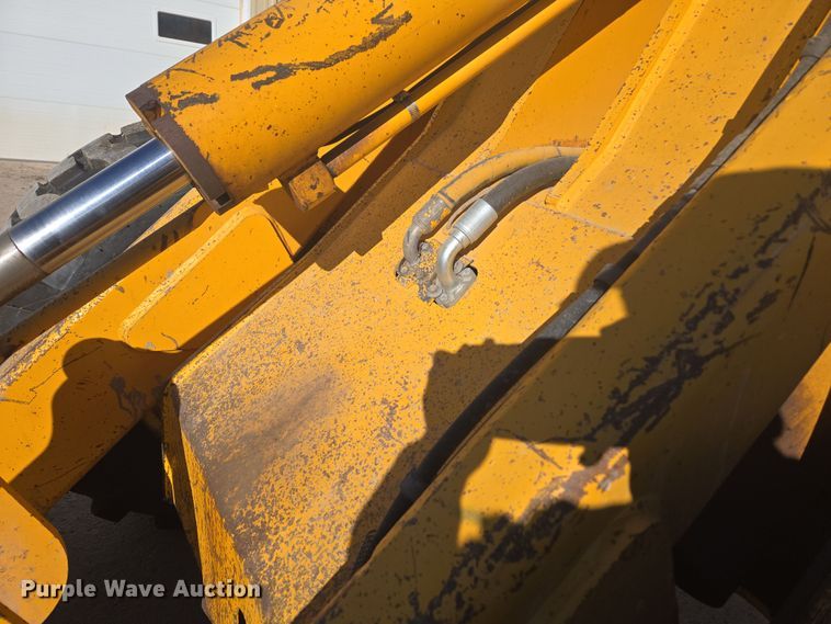 image for item DT7052 1981 John Deere 444C wheel loader