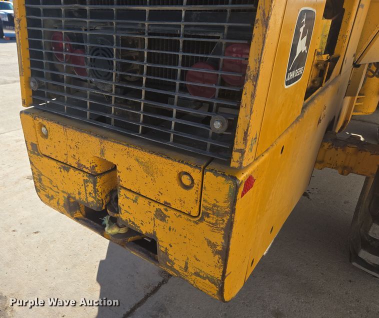 image for item DT7052 1981 John Deere 444C wheel loader