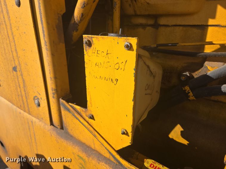 image for item DT7052 1981 John Deere 444C wheel loader