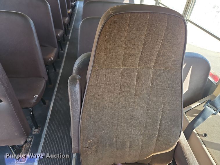 image for item DT7612 2004 International CE school bus