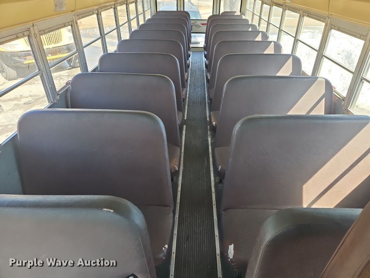 image for item DT7612 2004 International CE school bus