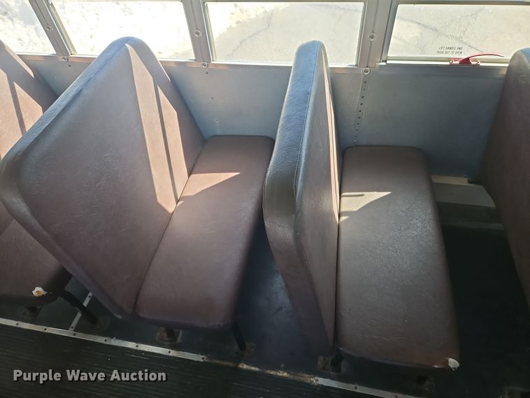 image for item DT7612 2004 International CE school bus