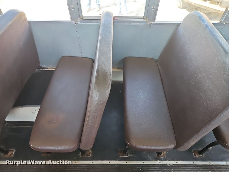 image for item DT7612 2004 International CE school bus