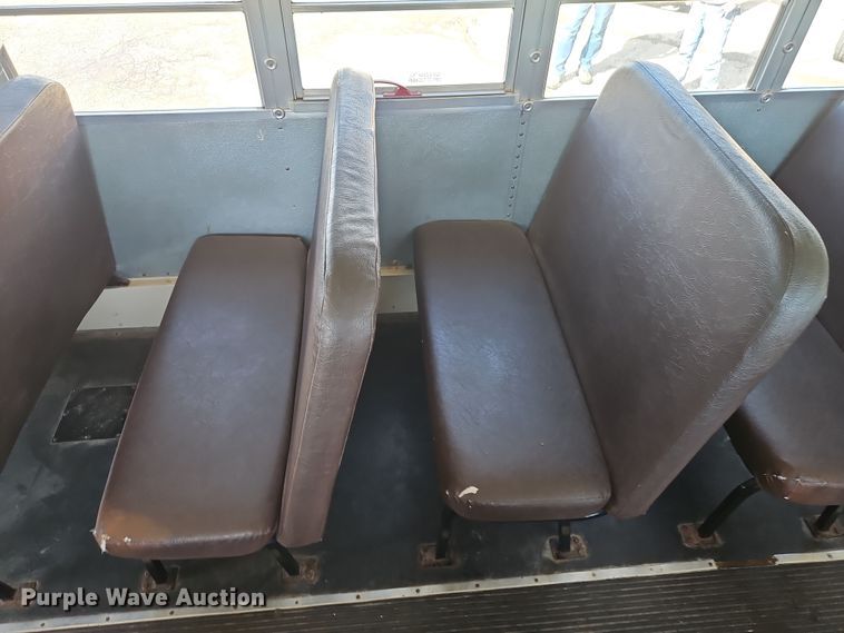 image for item DT7612 2004 International CE school bus