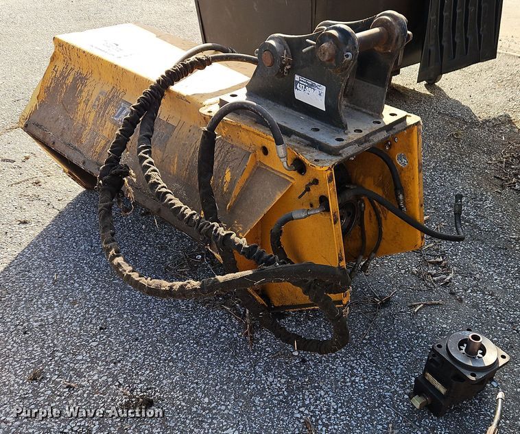 image for item DT7630 US Mower EX40 flail mower