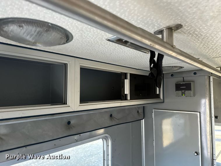 image for item DV0620 1997 International  4700LP rescue vehicle