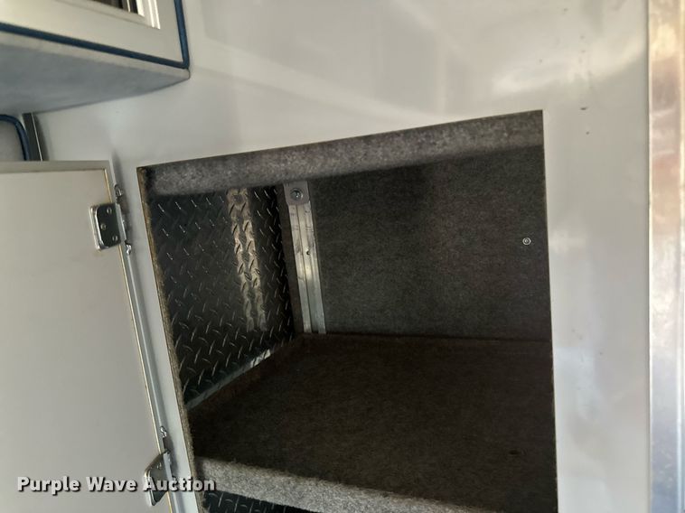 image for item DV0620 1997 International  4700LP rescue vehicle