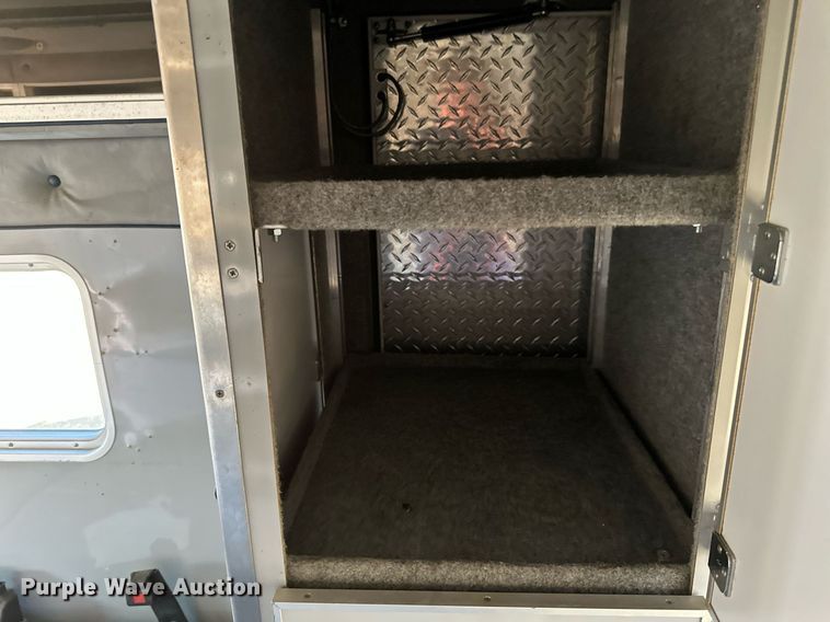 image for item DV0620 1997 International  4700LP rescue vehicle