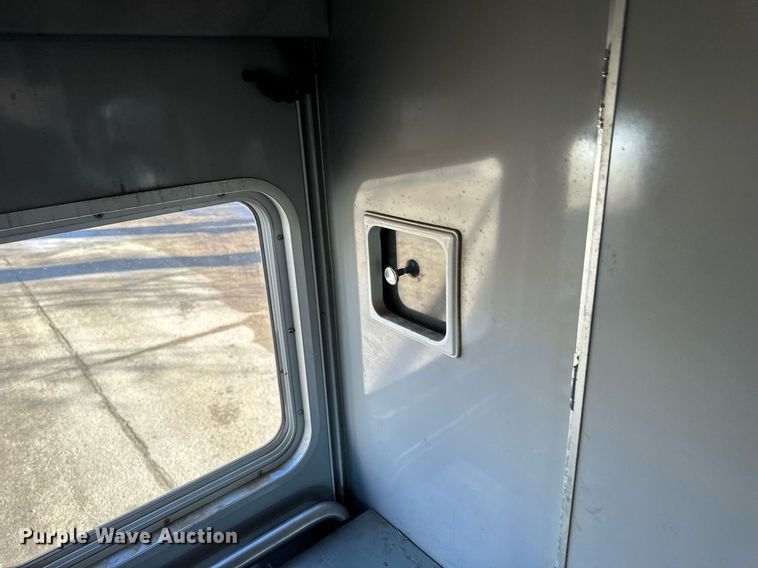 image for item DV0620 1997 International  4700LP rescue vehicle