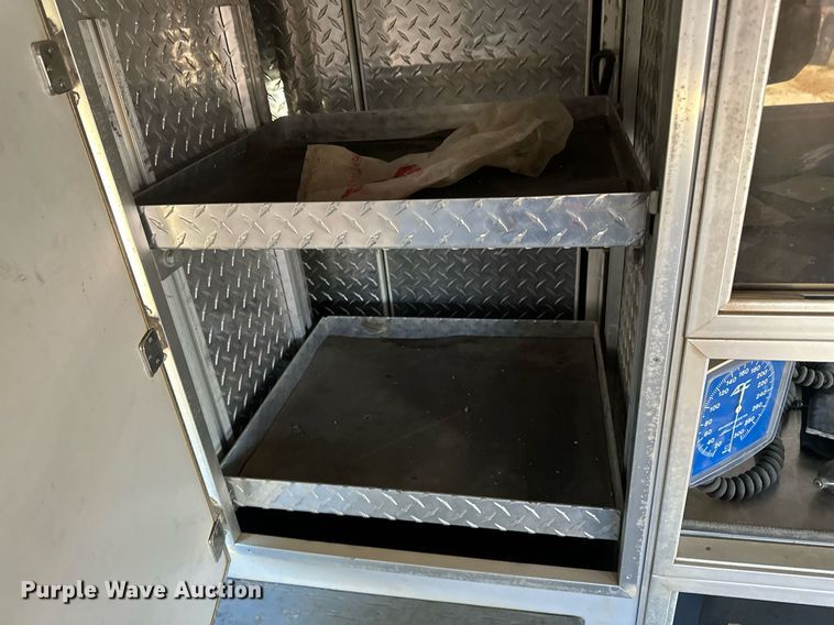 image for item DV0620 1997 International  4700LP rescue vehicle