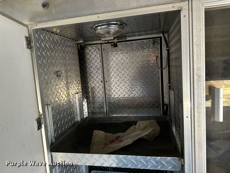 image for item DV0620 1997 International  4700LP rescue vehicle