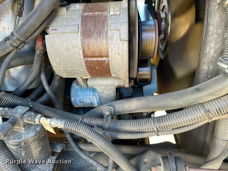 image for item DV0620 1997 International  4700LP rescue vehicle