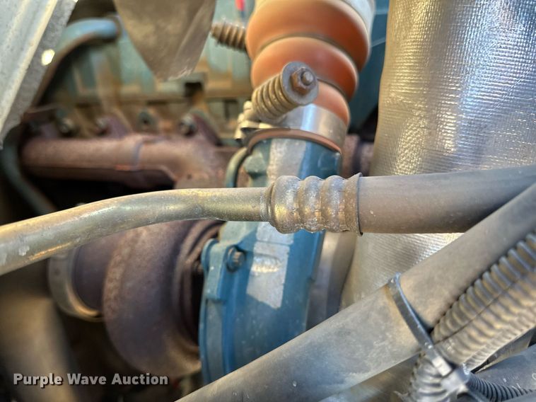 image for item DV0620 1997 International  4700LP rescue vehicle