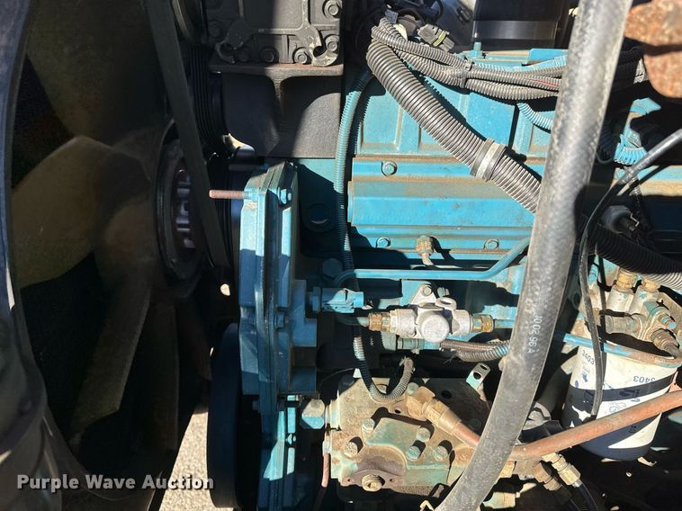 image for item DV0620 1997 International  4700LP rescue vehicle