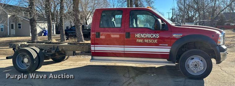 image for item DV0621 2007 Ford F550 Crew Cab truck cab and chassis