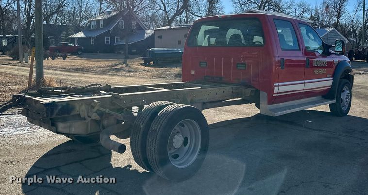 image for item DV0621 2007 Ford F550 Crew Cab truck cab and chassis