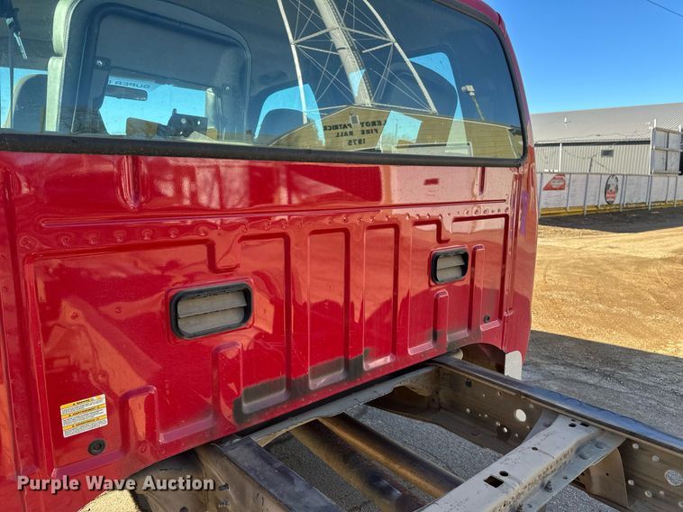 image for item DV0621 2007 Ford F550 Crew Cab truck cab and chassis