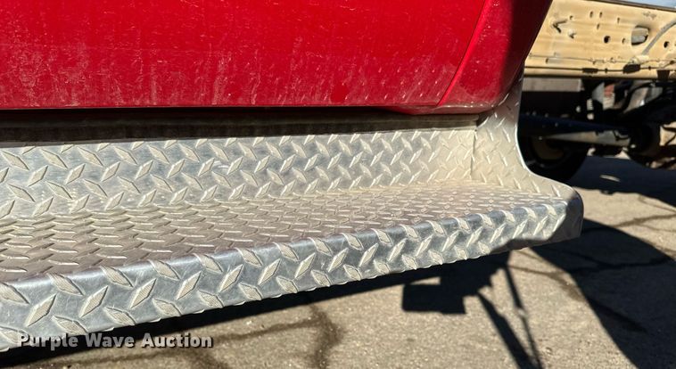 image for item DV0621 2007 Ford F550 Crew Cab truck cab and chassis