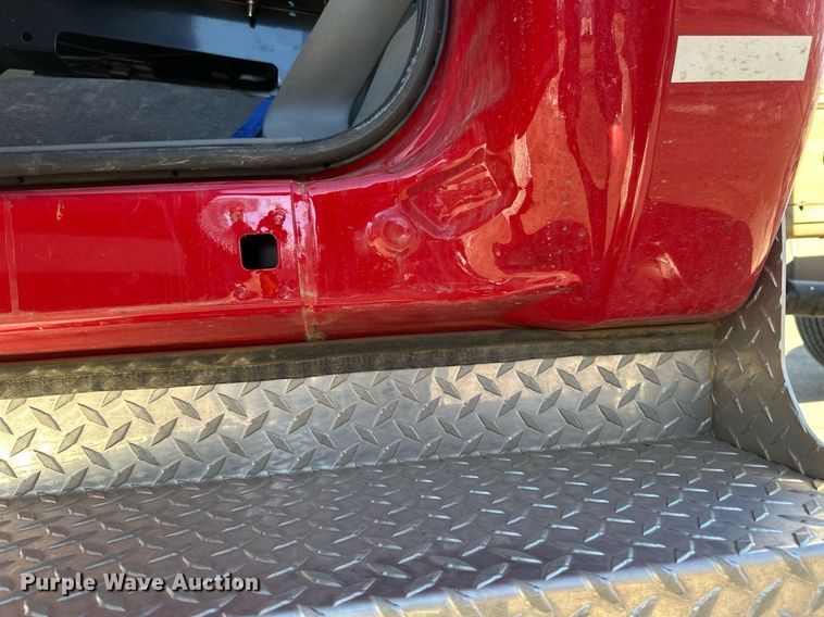 image for item DV0621 2007 Ford F550 Crew Cab truck cab and chassis